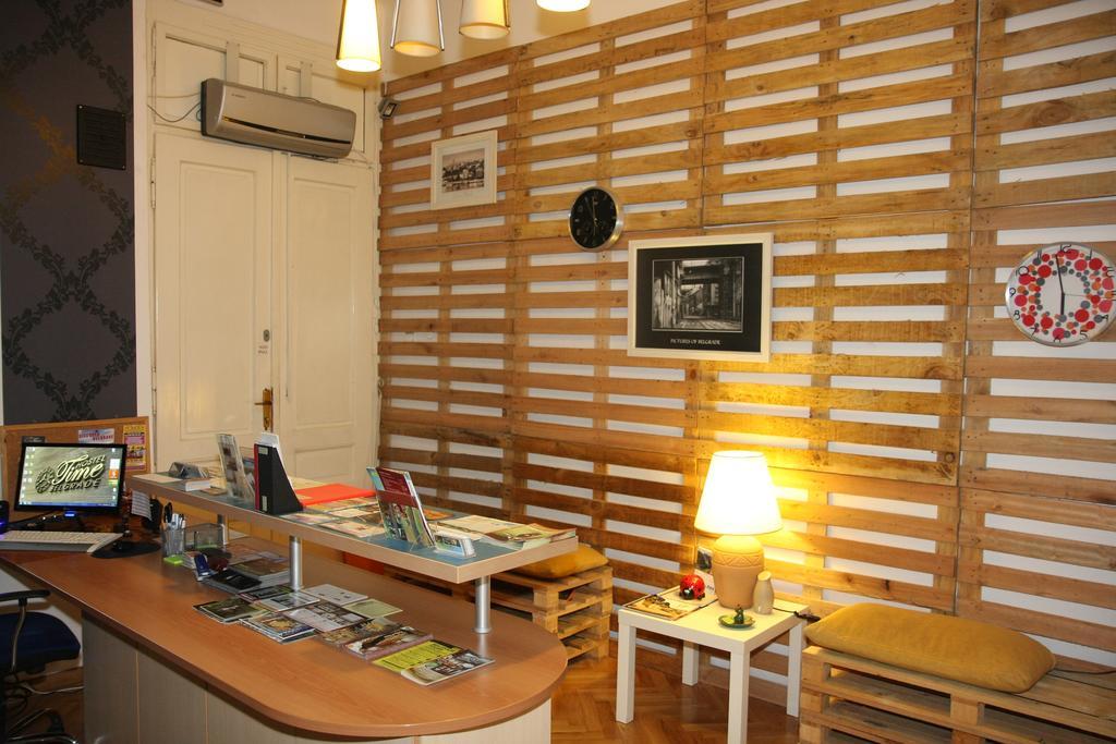 Time Hostel Belgrado Buitenkant foto
