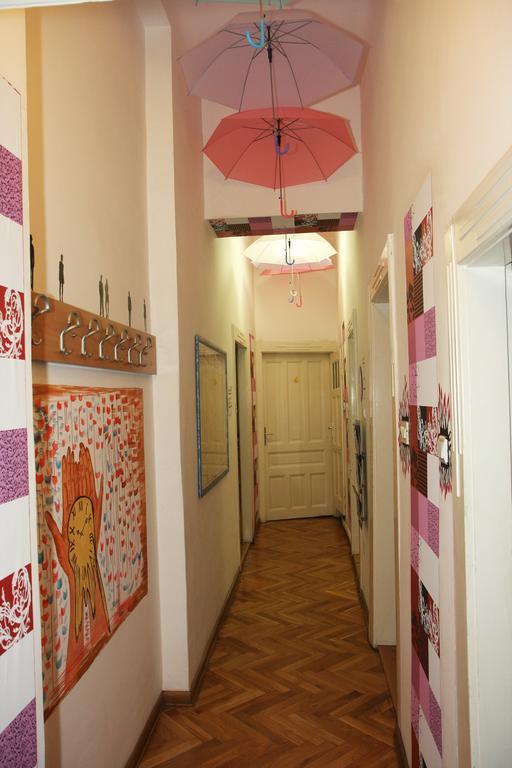 Time Hostel Belgrado Buitenkant foto