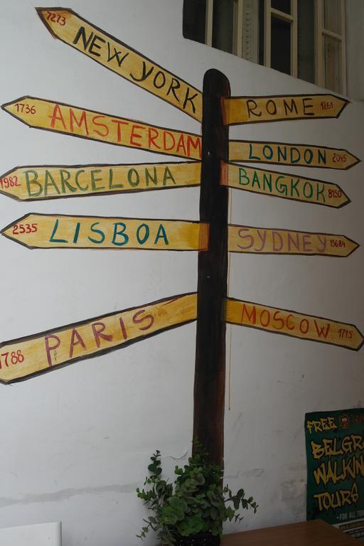 Time Hostel Belgrado Buitenkant foto