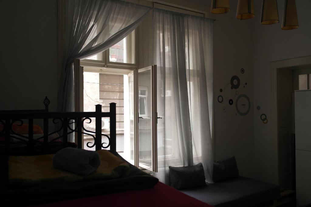 Time Hostel Belgrado Buitenkant foto