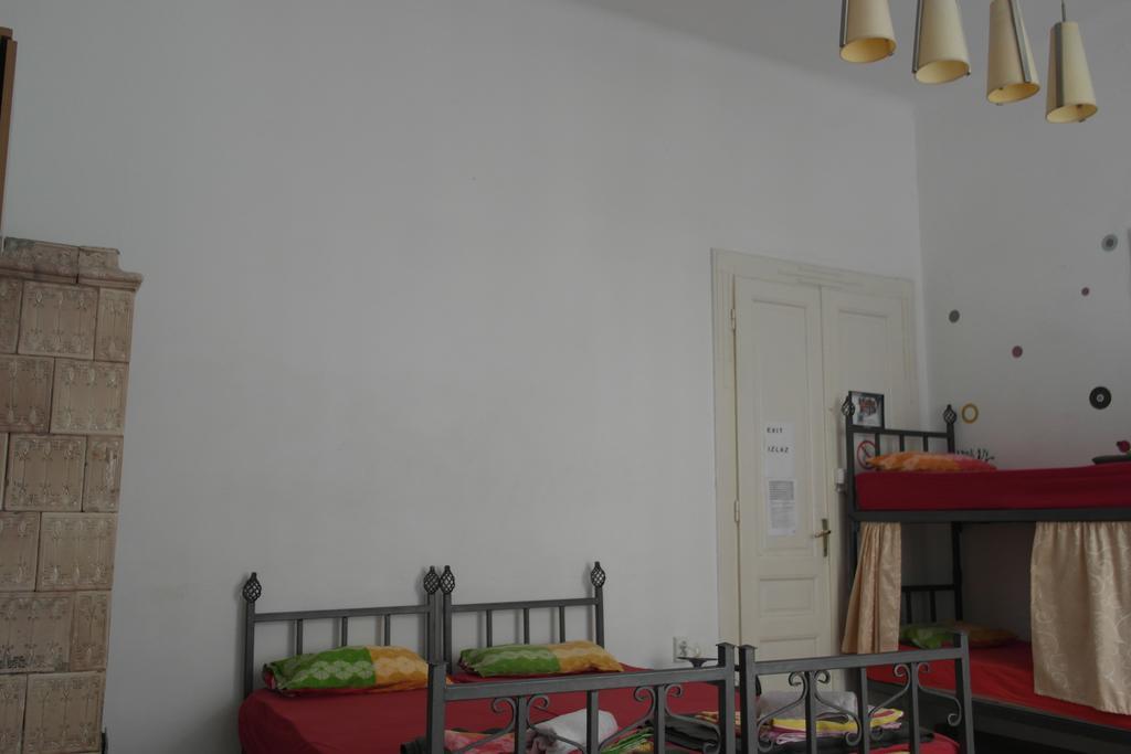 Time Hostel Belgrado Buitenkant foto